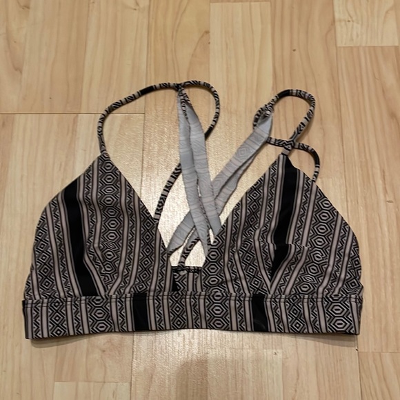 Acacia Awapuhi top in Polynesia - Picture 1 of 3